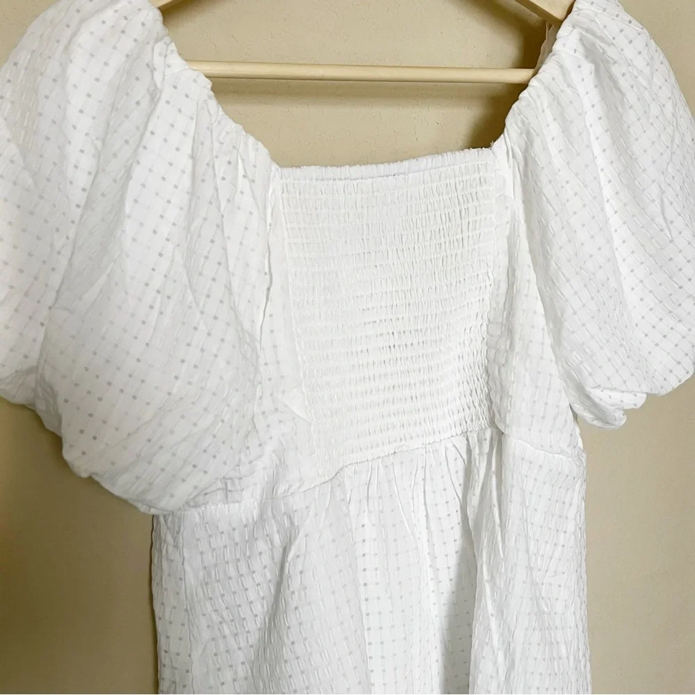 Old Navy White Puff Sleeve Cropped Blouse